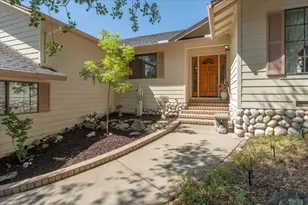 220 Mistletoe Ct, Angels Camp, CA 95222 - Photo 3