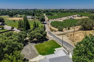 11012 Olive Rd, Oakdale, CA 95361 - Photo 45