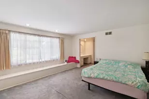 631 Wilhaggin Dr, Sacramento, CA 95864 - Photo 45