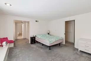 631 Wilhaggin Dr, Sacramento, CA 95864 - Photo 47