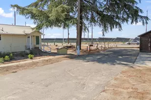 12737 Westside, Livingston, CA 95334 - Photo 19