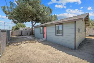 9611 Orchard Dr, Hanford, CA 93230 - Photo 1