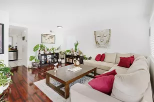 7570 Burgoyne Ln, Sacramento, CA 95823 - Photo 3