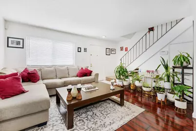 7570 Burgoyne Lane, Sacramento, CA 95823 - Photo 5