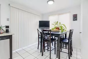 7570 Burgoyne Ln, Sacramento, CA 95823 - Photo 7