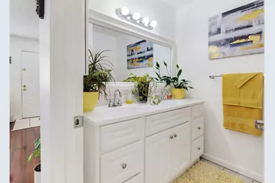 7570 Burgoyne Lane, Sacramento, CA 95823 - Photo 5