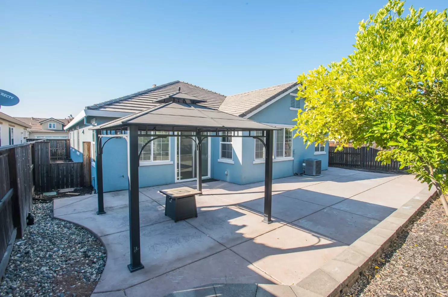 9916 Bluefin Way, Elk Grove, CA 95757 - MLS 225089119 - Coldwell Banker