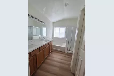 10554 Rudder Way, Stockton, CA 95209 - Photo 9