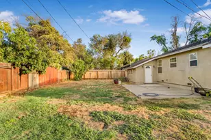 136 Village Rd, Modesto, CA 95354 - Photo 25