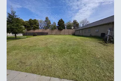 4326 Highbridge Lane, Stockton, CA 95206 - Photo 3