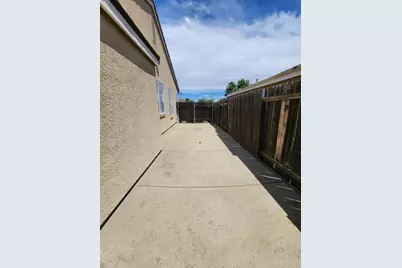 7312 Del Prado Way, Sacramento, CA 95828 - Photo 33