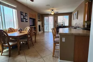 7312 Del Prado Way, Sacramento, CA 95828 - Photo 9