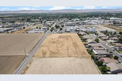 619 Inyo Avenue, Newman, CA 95360 - Photo 17