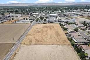 619 Inyo Ave, Newman, CA 95360 - Photo 17