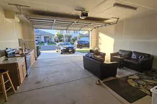 1266 Veteran St, Manteca, CA 95337 - Photo 27