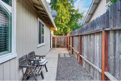 1406 Elm Street, Roseville, CA 95678 - Photo 25