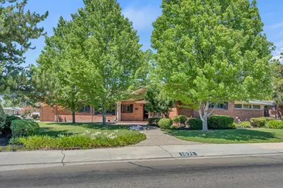 1071 W Monterey Avenue, Stockton, CA 95204 - Photo 3