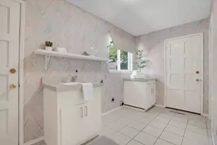 7025 Hillcrest Dr, Modesto, CA 95356 - Photo 21