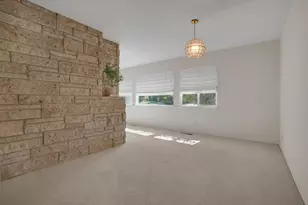 7025 Hillcrest Dr, Modesto, CA 95356 - Photo 9