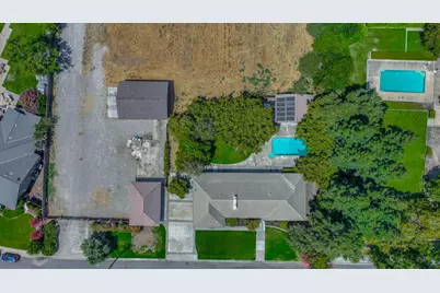 7025 Hillcrest Drive, Modesto, CA 95356 - Photo 45