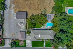 7025 Hillcrest Dr, Modesto, CA 95356 - Photo 45