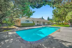 7025 Hillcrest Dr, Modesto, CA 95356 - Photo 39