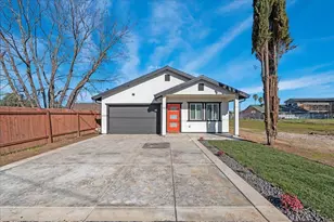 1943 Chapman Ave, Olivehurst, CA 95961 - Photo 1
