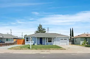 537 Palm Ave, Lodi, CA 95240 - Photo 1