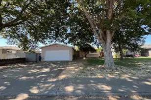42 Manor Ave, Gustine, CA 95322 - Photo 1