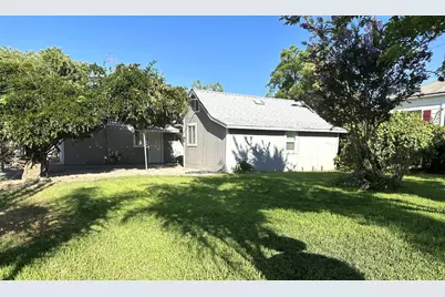 2204 15th Avenue, Sacramento, CA 95822 - Photo 1