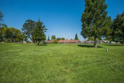 Bouvais Cir, Sacramento, CA 95828 - Photo 35