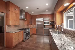 1060 W Monterey Ave, Stockton, CA 95204 - Photo 17
