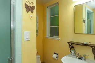 1060 W Monterey Ave, Stockton, CA 95204 - Photo 57