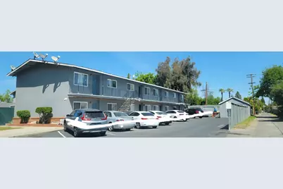 720 Brighton Avenue, Modesto, CA 95355 - Photo 1