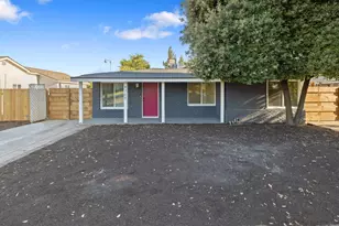 4768 E Hammond Ave, Fresno, CA 93703 - Photo 1