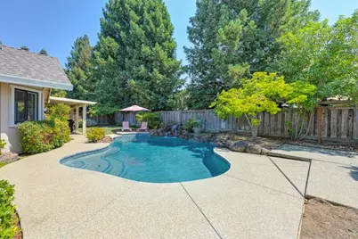 5408 E Brook Way, Elk Grove, CA 95758 - Photo 49