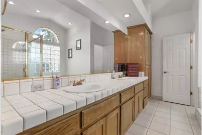 9829 Twin Creeks Avenue, Stockton, CA 95219 - Photo 9