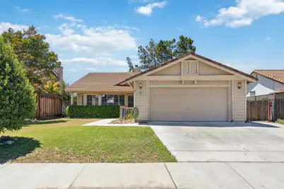 990 Alder Street, Hollister, CA 95023 - Photo 1