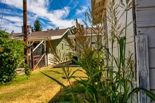 1639 N Alpine Rd, Stockton, CA 95215 - Photo 43