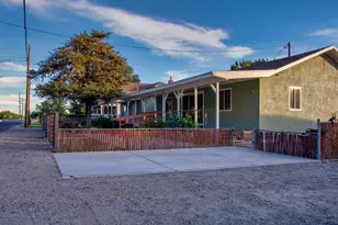 1639 N Alpine Rd, Stockton, CA 95215 - Photo 9