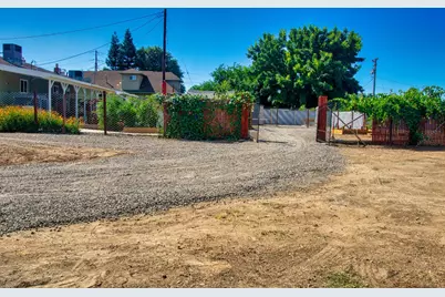 1639 N Alpine Road, Stockton, CA 95215 - Photo 23