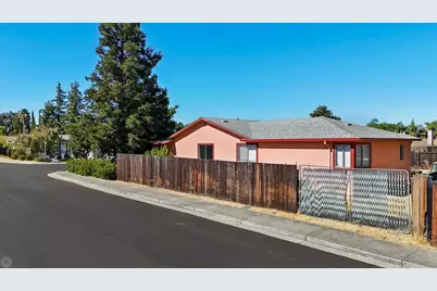 2129 Monostory Court, Pittsburg, CA 94565 - Photo 7