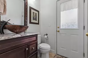 230 Hawkcrest Cir, Sacramento, CA 95835 - Photo 39