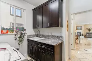 230 Hawkcrest Cir, Sacramento, CA 95835 - Photo 41