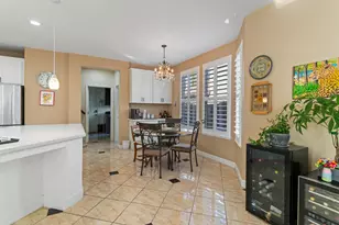 230 Hawkcrest Cir, Sacramento, CA 95835 - Photo 23