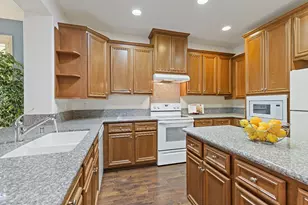 1377 Volonne Dr, Roseville, CA 95747 - Photo 9