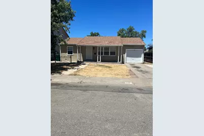 423 E Churchill Street, Stockton, CA 95204 - Photo 1