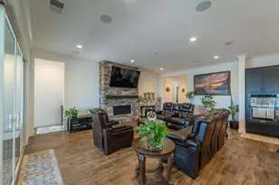 2273 Blue Heron Dr, Lathrop, CA 95330 - Photo 15