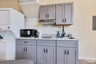 303 W Lockeford, Lodi, CA 95240 - Photo 27