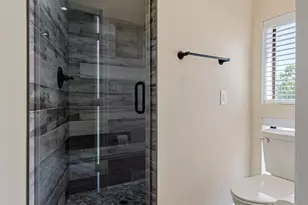 303 W Lockeford, Lodi, CA 95240 - Photo 31